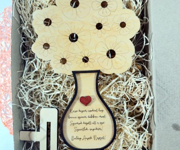 Anyáknapi fa virágcsokor tartó gravírozott üzenettel