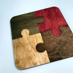 Fa puzzle poháralátét különböző színekben