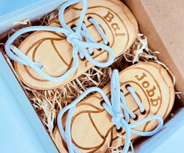 Fa cipőfűző tanító játék bal-jobb jelöléssel