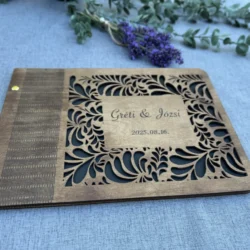 Esküvői vendégkönyv gravírozható fa borítóval