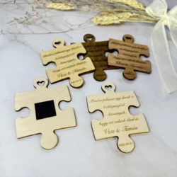 Egyedi fa esküvői köszöntő ajándék személyre szabott gravírozással