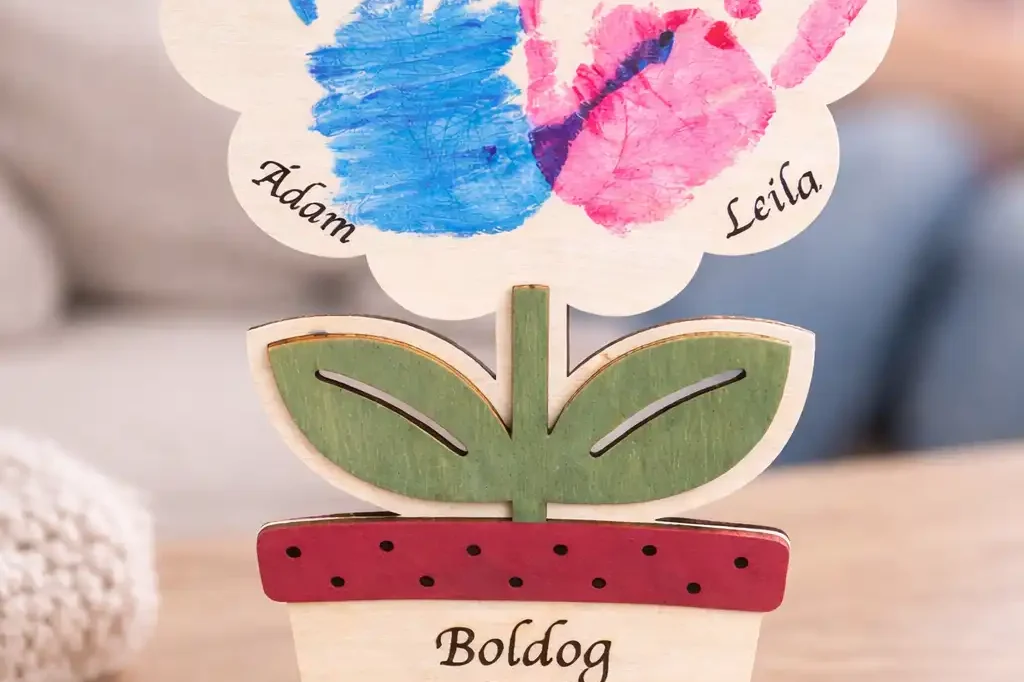 Anyák napi ajándék kézlenyomatos fa virág Szeretetlenyomat személyre szabható