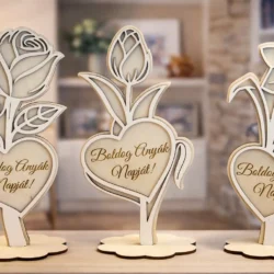 Anyák napi fa virágdísz háromféle virágmintával