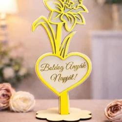 Anyák napi fa virágdísz 3 választható virágtípussal: rózsa, tulipán és nárcisz.