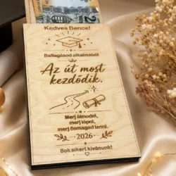 Ballagási pénzátadó doboz választható gravírozott designnal