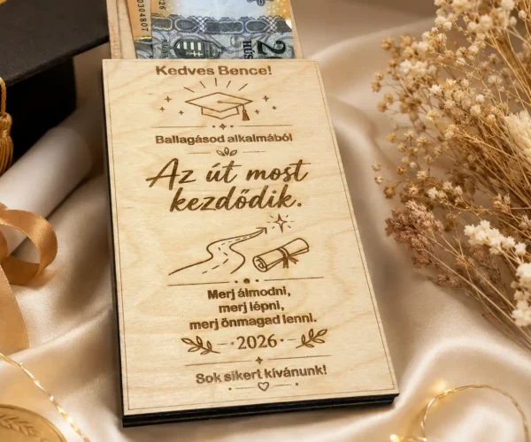 Ballagási pénzátadó doboz választható gravírozott designnal